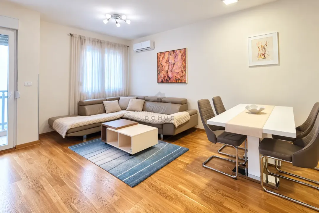 Rent, two bedroom apartment, 65m², City Kvart, Podgorica