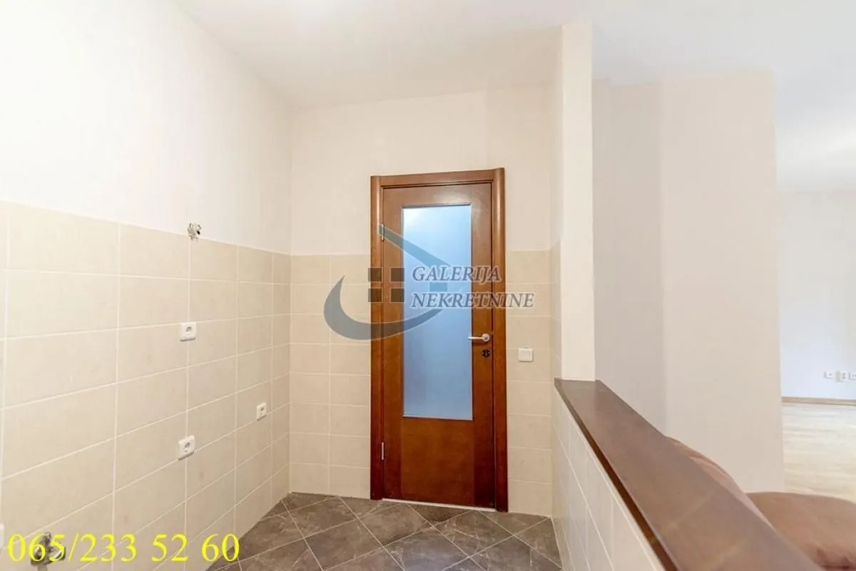 Sale, two bedroom apartment, 74m², Vračar Hram, Vračar Sve Podlokacije