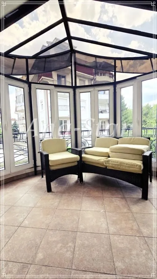 Rent, house, 290m², Voždovac Sve Podlokacije, Beograd