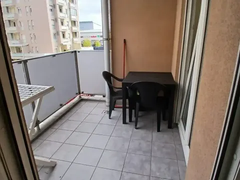 Izdavanje, jednosoban stan, 46m², City Kvart, Podgorica - image 7