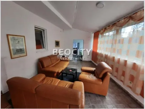 Prodaja, kuća, 250m2, Borsko jezero, Bor Prodaja, kuća, 250m2, Borsko jezero, Bor