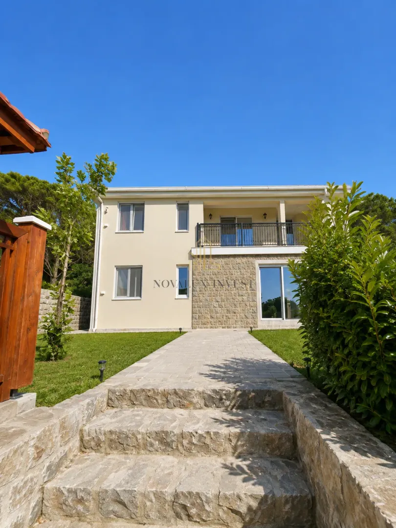 Rent, house, 200m², Krimovica, Kotor