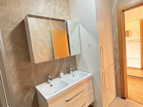 Rent, apartment, 60m², Blok 6, Podgorica - image 10