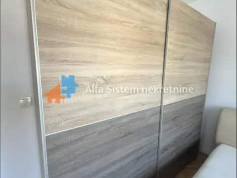 Rent, two bedroom apartment, 72m², Savski Venac, Beograd - image 10