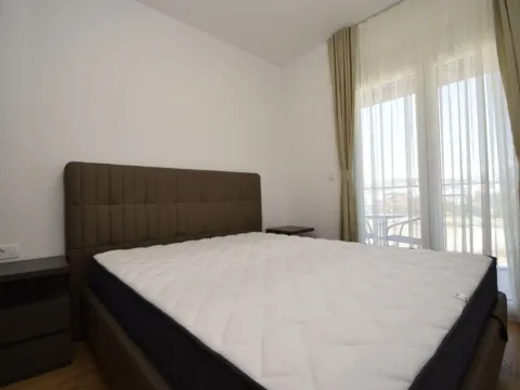 Izdavanje, jednosoban stan, 50m², City Kvart, Podgorica - image 8