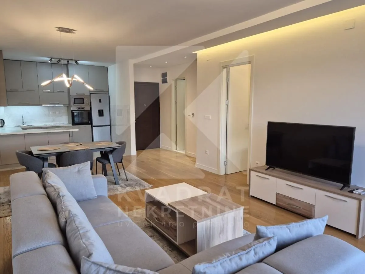 Prodaja, jednosoban stan, 63m², Kruševac, Podgorica
