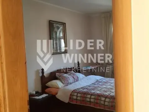 Prodaja, kuća, 175m², Sremčica, Beograd - image 13