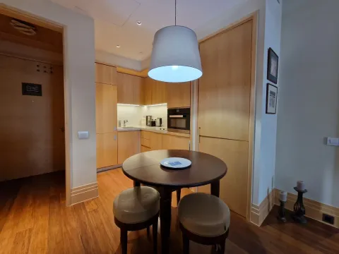 Sale, one bedroom apartment, 80m², Tivat, Crna Gora - image 4