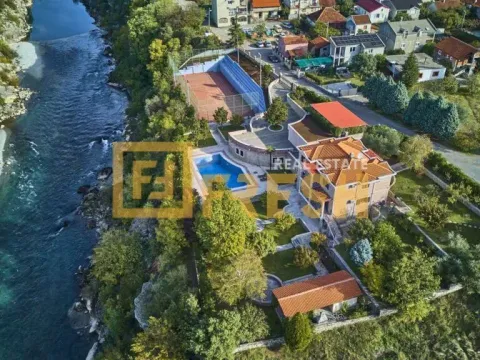 Izdavanje, kuća, 300m², Zagorič, Podgorica - image 53