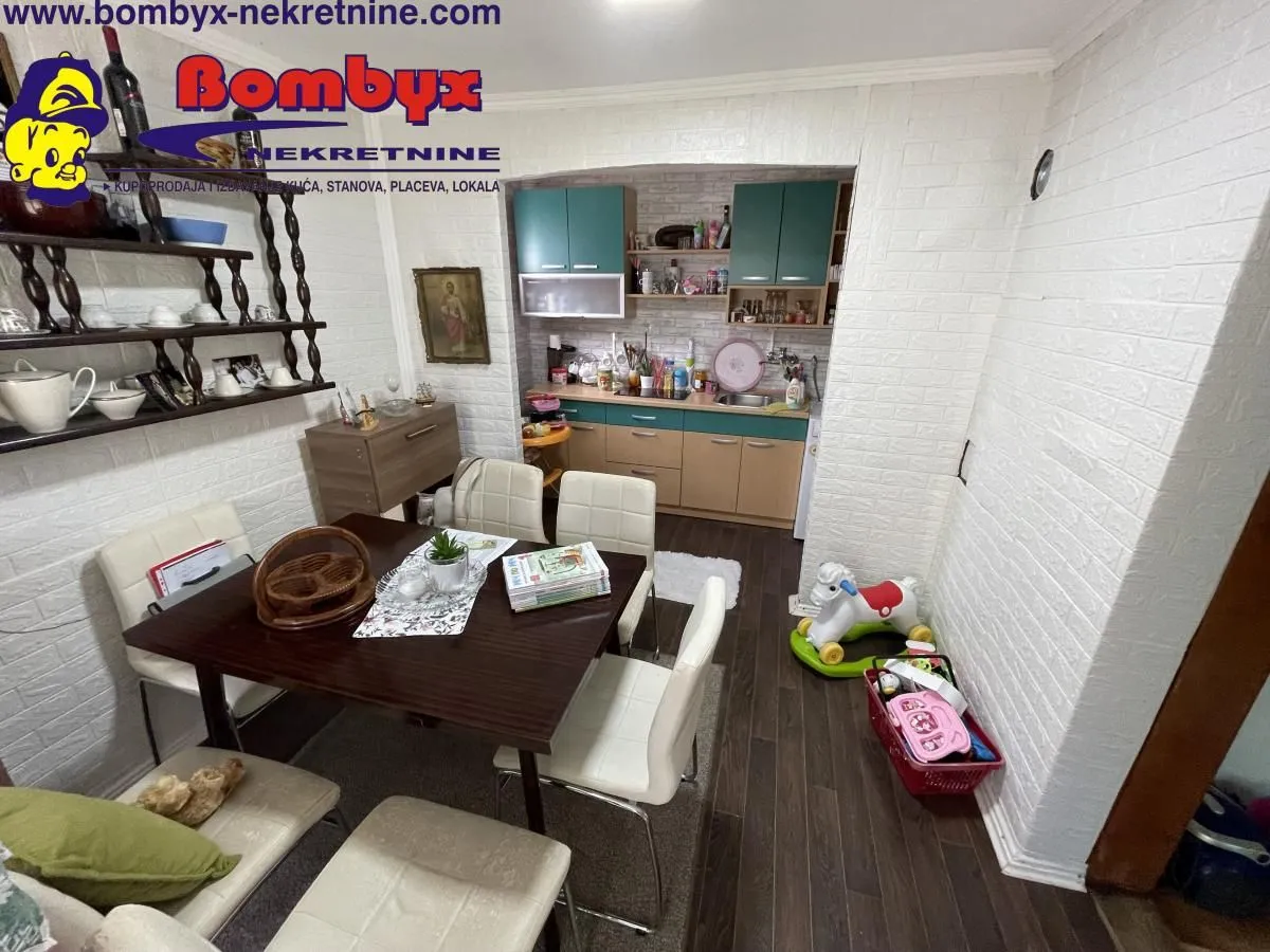 Sale, house, 500m², Beočin, Srbija
