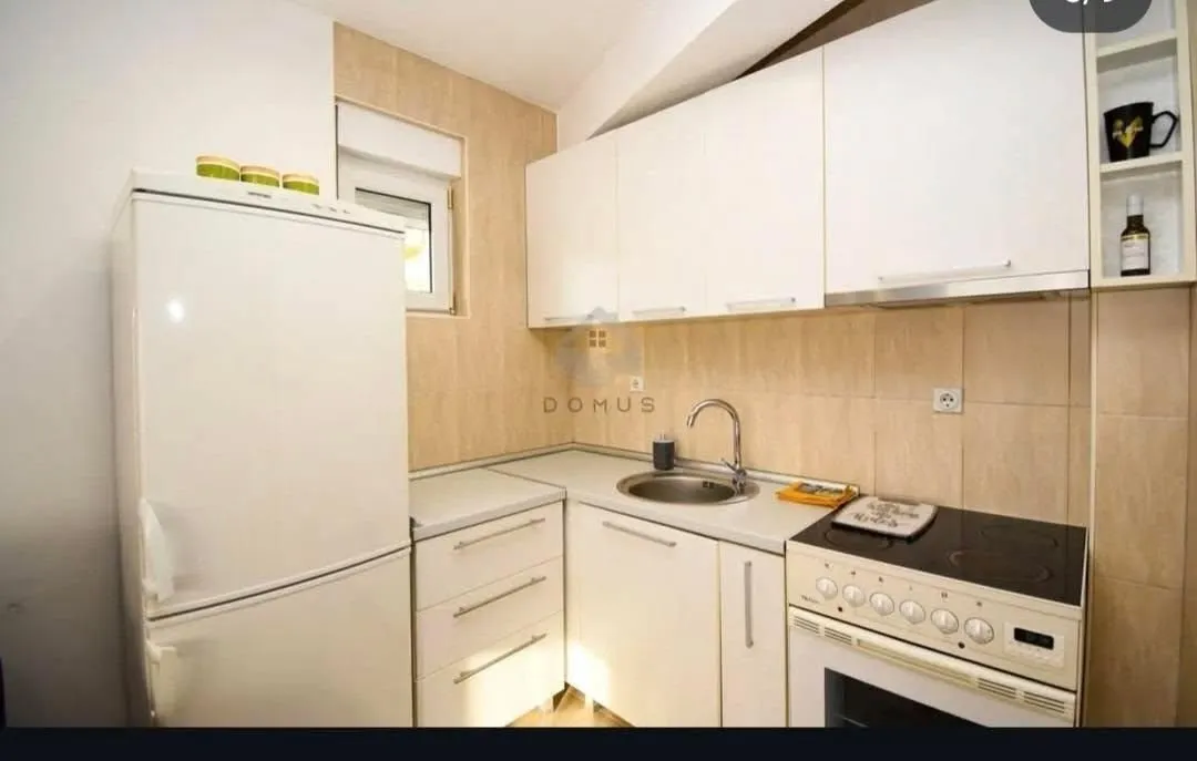 Prodaja, dvosoban stan, 37m², Centar, Podgorica
