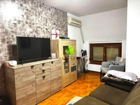 Sale, four bedroom apartment, 82m², Medijana, Niš - image 8