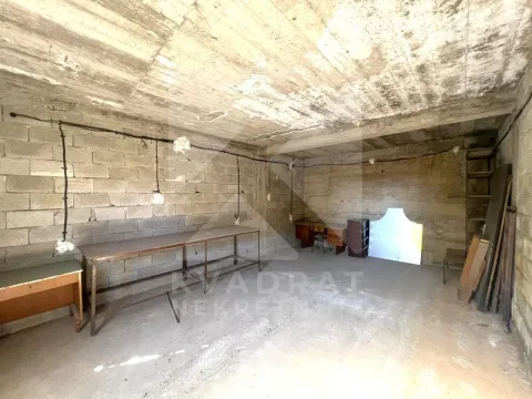 Prodaja, kuća, 159m², Malo Brdo, Podgorica - image 19