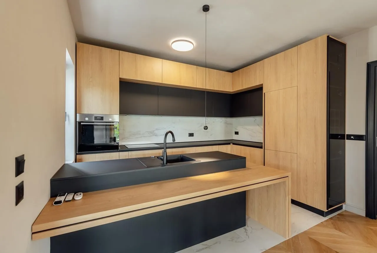 Prodaja, dvosoban stan, 180m², Herceg Novi, Crna Gora