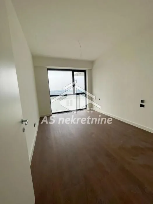 Rent, four bedroom apartment, 148m², Savski Venac, Beograd