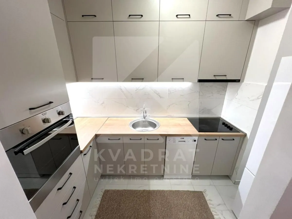 Rent, one bedroom apartment, 43m², Blok 6, Podgorica