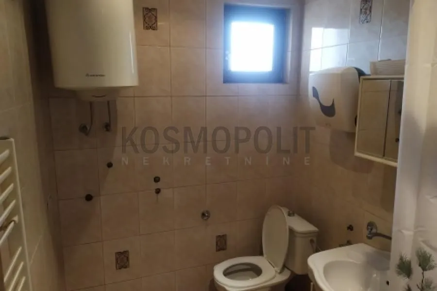 Prodaja, kuća, 389m², Zemun Sve Podlokacije, Beograd