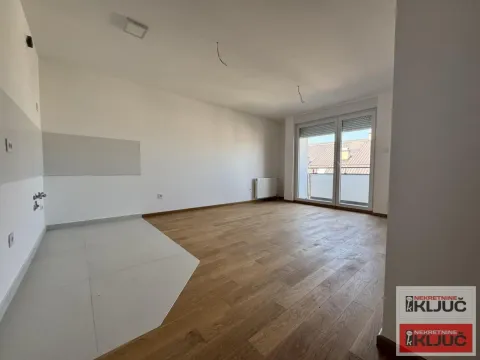 Prodaja, trosoban stan, 59m², Bulevar Evrope, Novi Sad Sve Podlokacije - image 4
