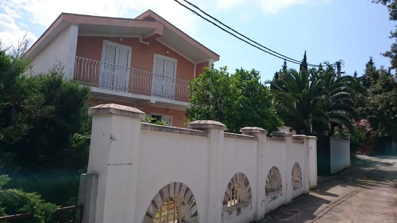 Sale, house, 160m², Utjeha, Ulcinj
