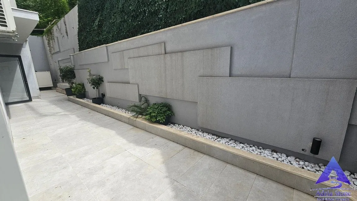 Prodaja, jednosoban stan, 49m², Rafailovići, Budva