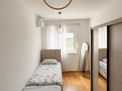 Rent, two bedroom apartment, 65m², Stari Aerodrom, Podgorica - image 6