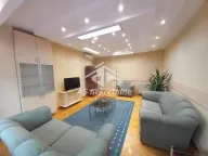 Izdavanje, trosoban stan, 72m², Stari Grad, Beograd - image 1