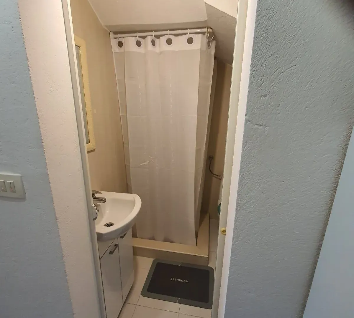 Izdavanje, stan, 17m², Budva, Crna Gora