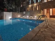 Prodaja, trosoban stan, 67m², Petrovac, Budva - image 1