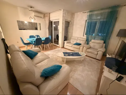 Rent, one bedroom apartment, 53m², City Kvart, Podgorica - image 1