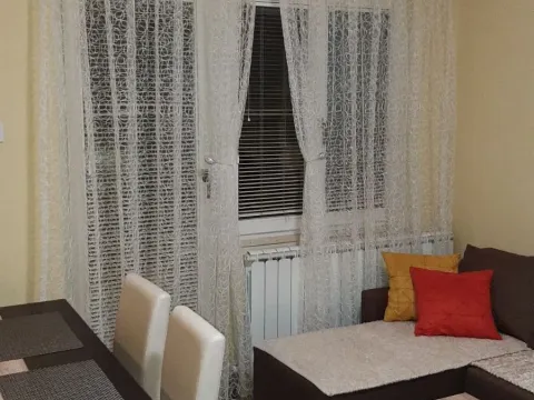 Rent, two bedroom apartment, 60m², Centar, Žabljak - image 6