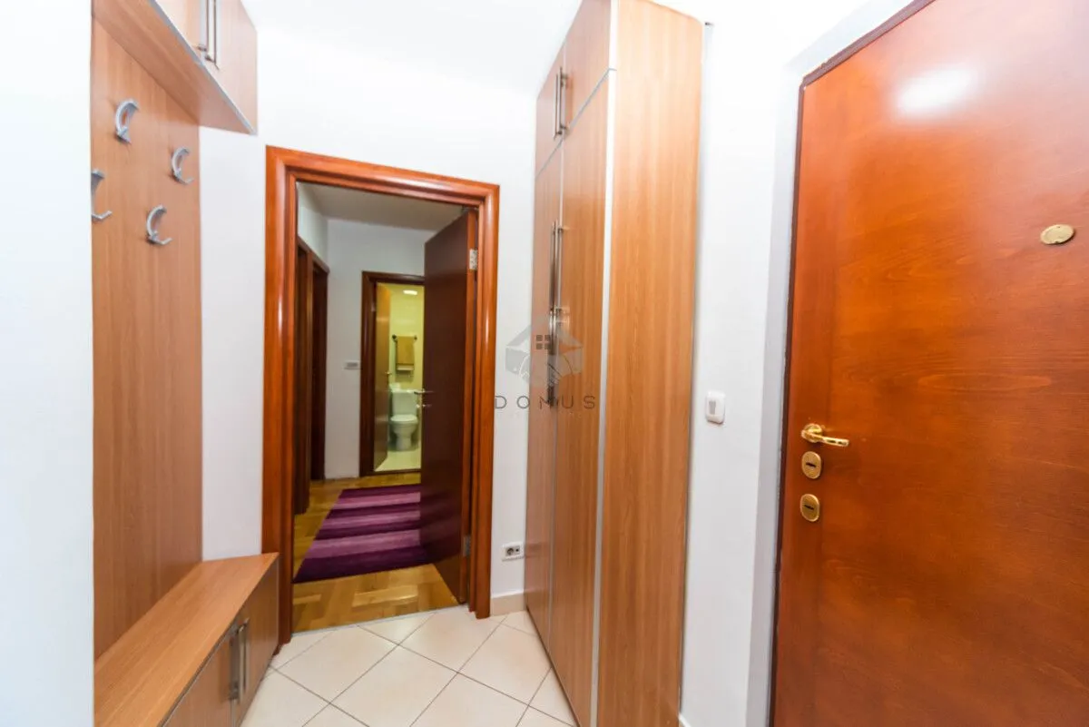 Rent, two bedroom apartment, 70m², Preko Morače, Podgorica