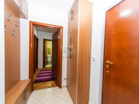 Rent, two bedroom apartment, 70m², Preko Morače, Podgorica - image 13