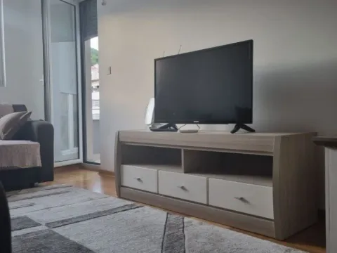 Izdavanje, jednosoban stan, 45m², Rozino, Budva - image 13