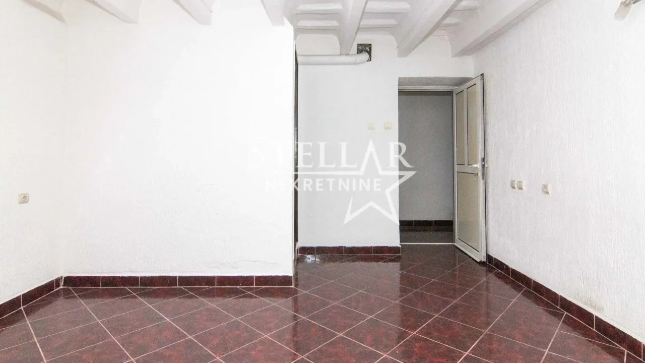 Rent, office space, 17m², Centar, Podgorica