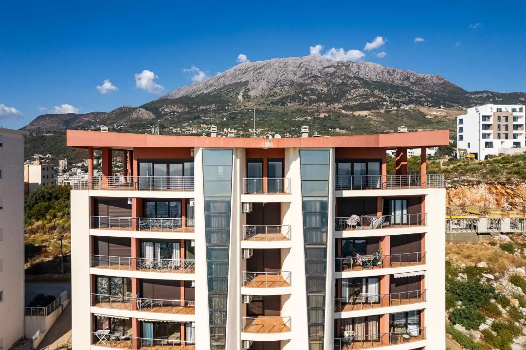 Sale, three bedroom apartment, 126m², Bar, Crna Gora