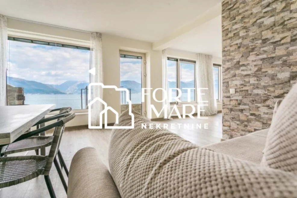 Prodaja, kuća, 240m², Krašići, Tivat