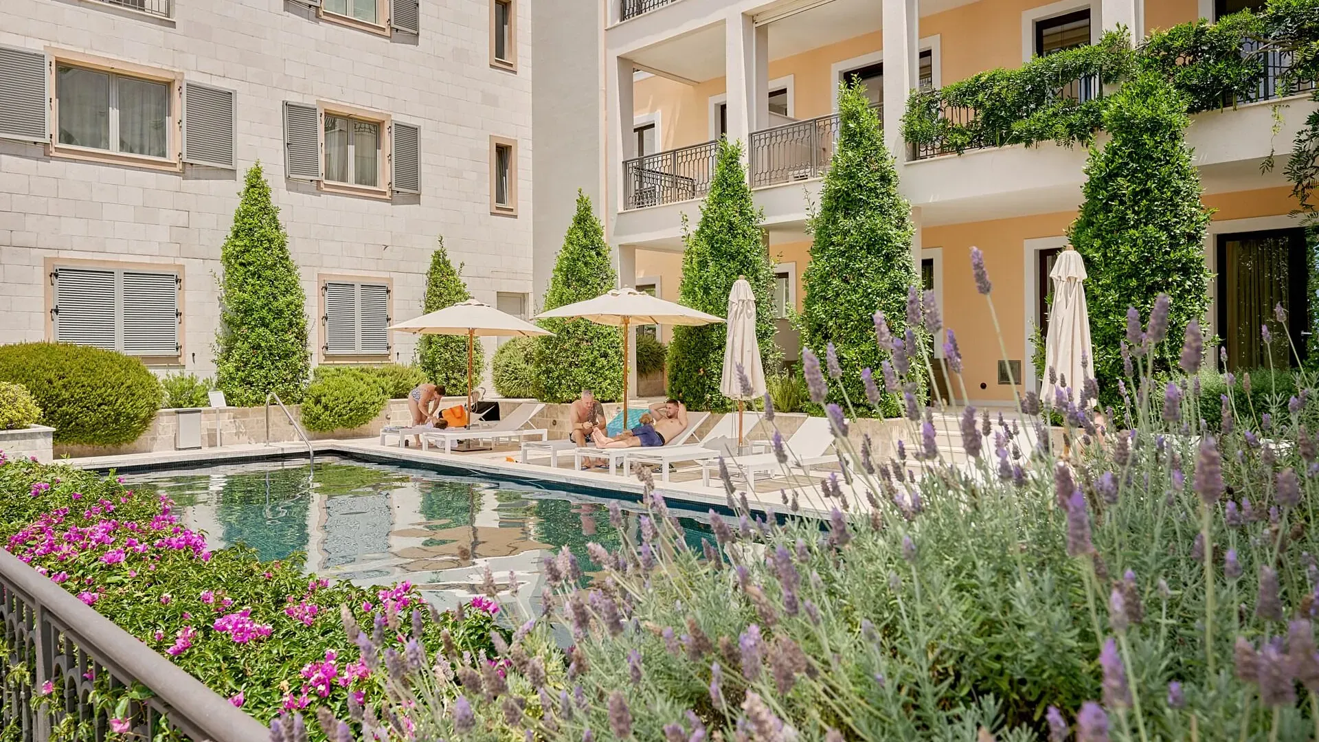 Rent, one bedroom apartment, 63m², Porto Montenegro, Tivat