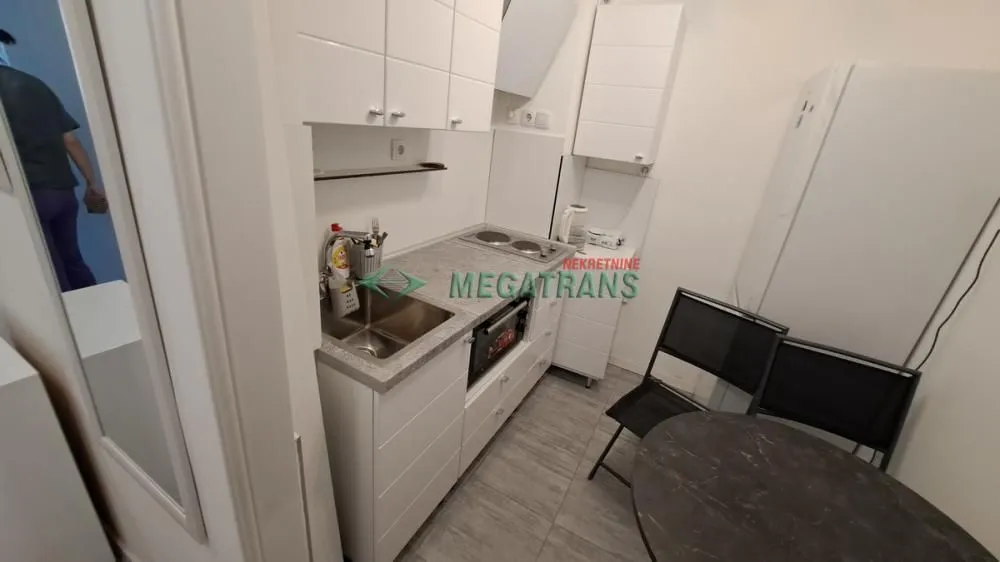 Izdavanje, dvosoban stan, 42m², Liman 2, Novi Sad Sve Podlokacije