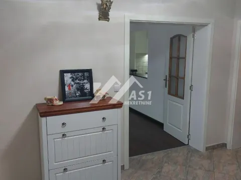 Rent, house, 225m², Lipov gaj, Novi Sad Sve Podlokacije - image 8