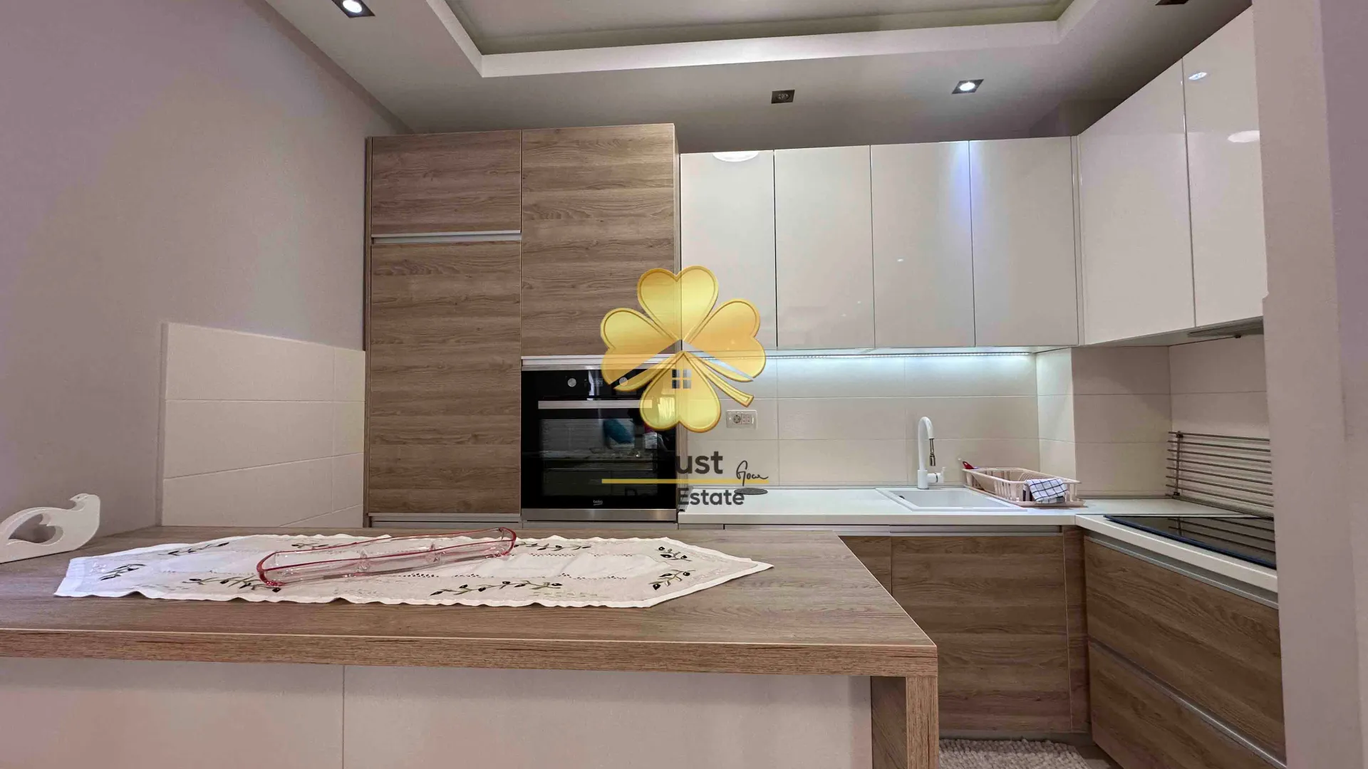 Rent, two bedroom apartment, 65m², City Kvart, Podgorica