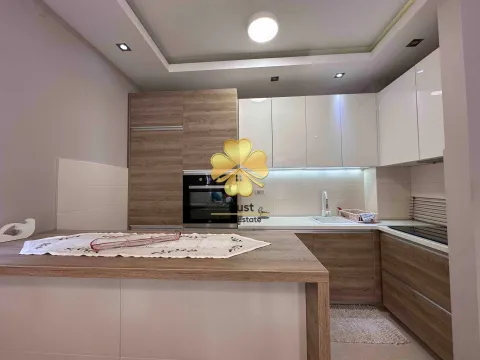 Izdavanje, dvosoban stan, 65m², City Kvart, Podgorica - image 4