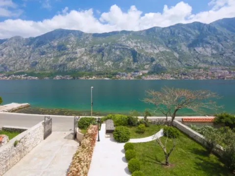 Prodaja, kuća, 200m², Prčanj, Kotor - image 6
