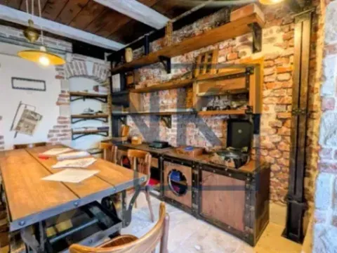 Izdavanje, poslovni prostor, 42m², Centar, Podgorica - image 9