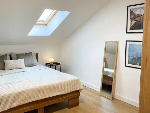 Izdavanje, dvosoban stan, 76m², Centar, Podgorica - image 8