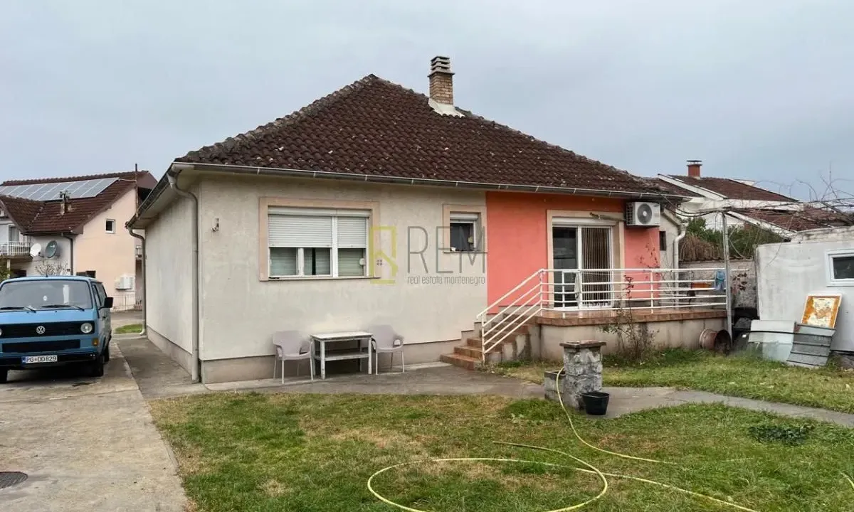 Prodaja, kuća, 183m², Tološi, Podgorica