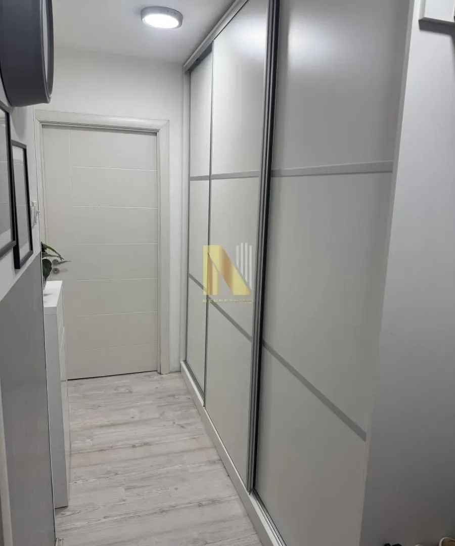 Prodaja, dvosoban stan, 55m², Sajmište, Novi Sad
