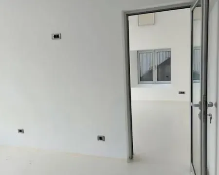 Izdavanje, poslovni prostor, 46m², Južni Bulevar, Vračar Sve Podlokacije - image 3