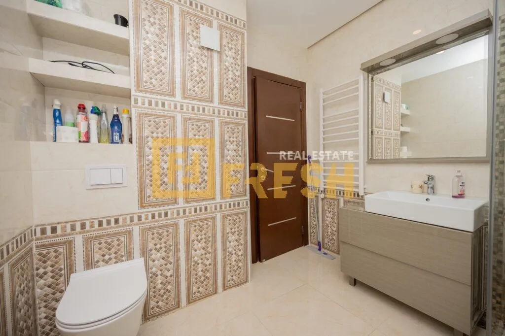Prodaja, trosoban stan, 127m², Preko Morače, Podgorica