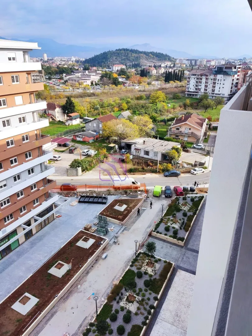 Izdavanje, jednosoban stan, 42m², Central Point, Podgorica
