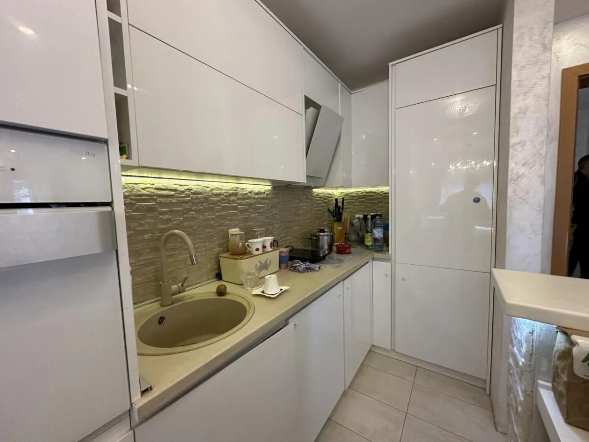 Prodaja, dvosoban stan, 90m², Budva, Crna Gora